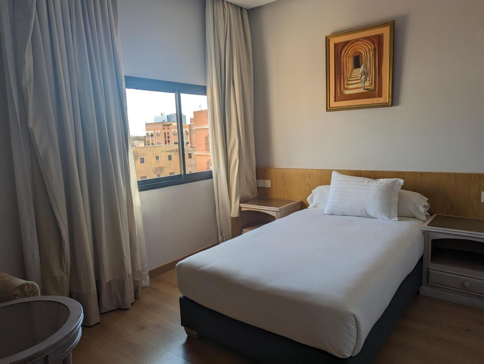 Sahara Line Hotel Λααγιούν Εξωτερικό φωτογραφία